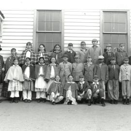 Donvale students at Sovereign Hill, circa 1990s