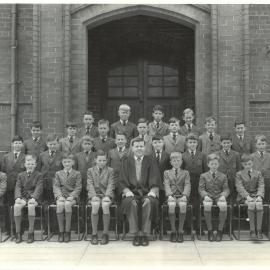 Junior School Year 4 class, 1960