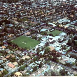 Aerial photo of the Kew campus, 1989