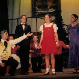 Scene from 'Annie', 1998
