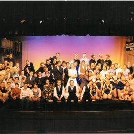 Cast of 'Crazy for you', 2000