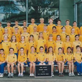 Junior School Donvale 5/6 athletics squad, 2001