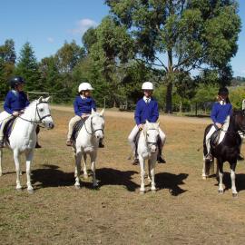 Donvale Junior School interschool riding, 2004