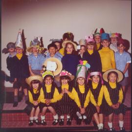 Hats and bonnets, 1990s