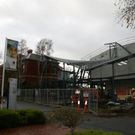 Construction of the De Young Performing Arts Centre, 2006