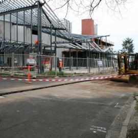 Construction of the De Young Performing Arts Centre, 2006