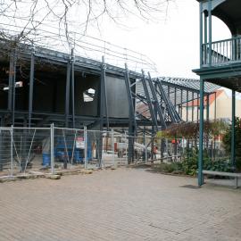 Construction of the De Young Performing Arts Centre, 2006