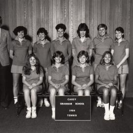 Girls' tennis team, 1984