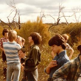 Halt before returning to base camp at Hattah, 1978