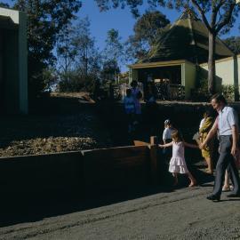 First days of Donvale, 1989