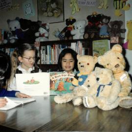 Junior School students in library, circa 1988