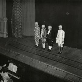 Performance of '1066 and all that', 1948