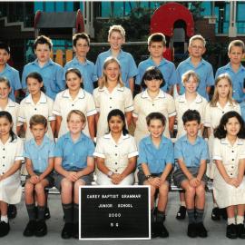 Junior School Kew Class 5G, 2000