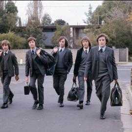 Students arriving at school, 1974